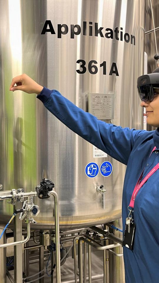 Mommina with hololens at Novo Nordisk